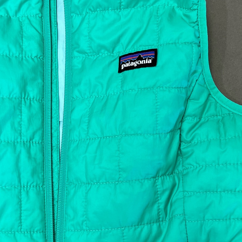 Patagonia Women’s Vest - Picture 4 of 11